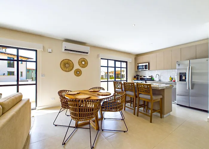 Apartamento Seaside Escape At Catalinas *